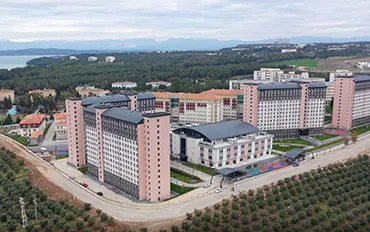 Университет Чукурова campus